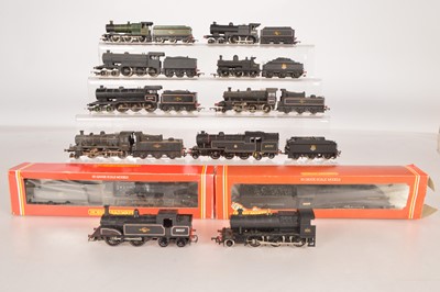 Lot 63 - Tri-ang Hornby Mainline Locomotives and Tenders 00 gauge (12)