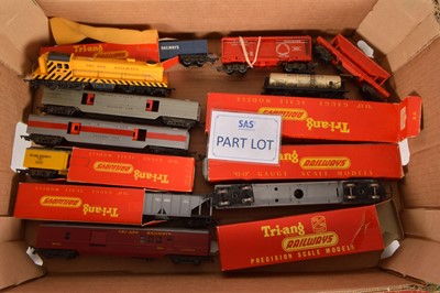 Lot 69 - Tri-ang Transcontinental  Locomotives and rolling stock 00 gauge (22)