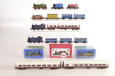 Lot 96 - Hornby and other Steam  Locomotives and coaches 00 gauge (18)