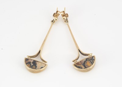 Lot 149 - A 9ct gold pair of drop earrings
