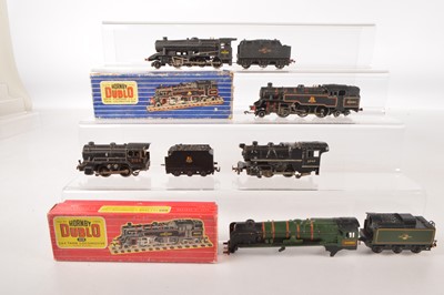 Lot 125 - Hornby-Dublo 00 Gauge 2-Rail  Trix Locomotives and Tenders and Loco Body and empty Box (8)