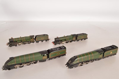 Lot 163 - Hornby-Dublo 00 Gauge 2-Rail unboxed BR green Class A4 and Castle Class Locomotives and Tenders