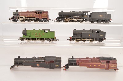Lot 209 - Four Wrenn 00 Gauge unboxed Steam Locomotives and two spare Loco bodies (6)