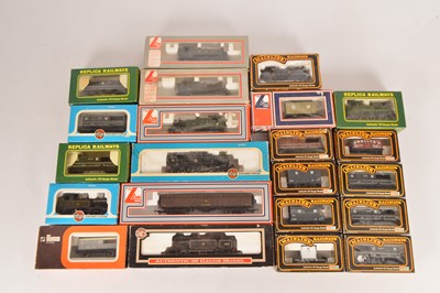 Lot 235 - Mainline Dapol Lima and other Great Western Steam Locomotives and goods wagons in original boxes  00 gauge(22)