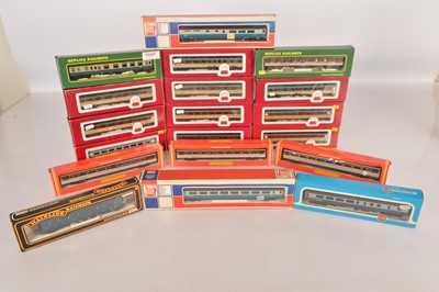 Lot 239 - Dapol Replica Hornby Lima BR coaches in original boxes  00 gauge (19)