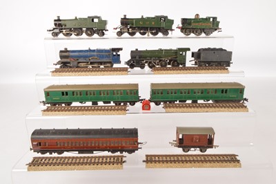 Lot 249 - Graham Farish 1950's 00 Gauge Locomotives and Tri-ang EMU and GWR kitbuilt 0-4-2t with Hamblings Coach and Marklin Track (16)