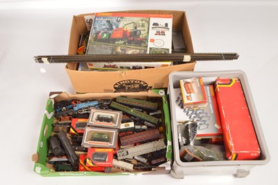 Lot 260 - Hornby Lima and other Locomotives Rolling stock track and accessories 00 gauge (qty in 3 boxes)
