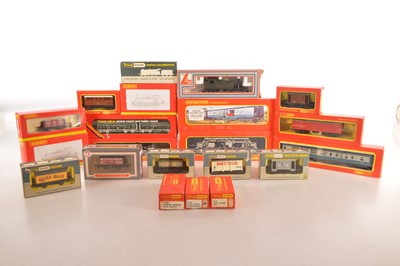 Lot 270 - Hornby Dapol Wrenn  Locomotives and rolling stock 00 gauge in original boxes (21)