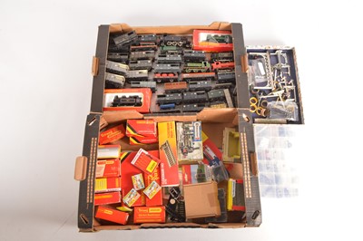 Lot 274 - Hornby Lima Bachmann 00 gauge Locomotives Rolling Stock and accessories (qty in 2 boxes)