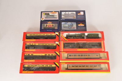 Lot 278 - Hornby Bachmann Locomotives and rolling stock in original boxes 00 gauge (12)