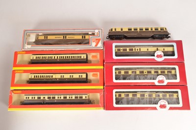 Lot 283 - Hornby Dapol Lima Railcars and coaches all in GWR chocolate/cream liveries (8)