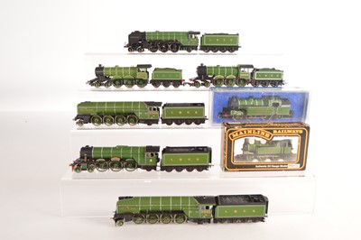 Lot 291 - Hornby Mainline Airfix  Steam Locomotives and Tenders all in LNER apple green liveries 00 gauge(8)