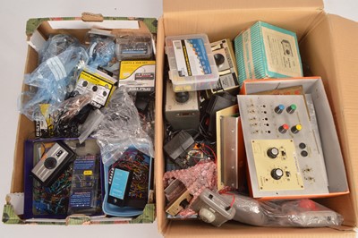 Lot 325 - Hammant Hornby Bachmann and other 00 gauge Controllers with electrical and electronic components (qty in 2 boxes)