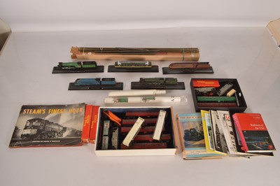 Lot 365 - Tri-ang Kitmaster 00 gauge rolling stock with Peco track and display models (qty in 1 box)