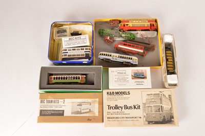 Lot 374 - Built and unbuilt 00 H0 gauge trams and tram kits many motorised  (8)