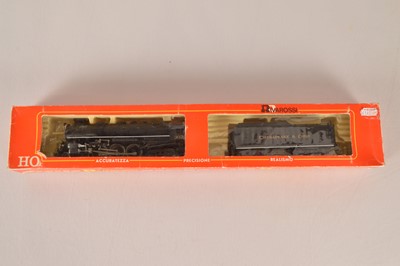 Lot 375 - Rivarossi HO Gauge 1279 Chesapeake & Ohio black No 302 4-6-4 Locomotive and Tender