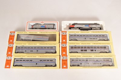 Lot 387 - Model Power Con-Cor Amtrak Locomotives and coaches H0 gauge  (8)
