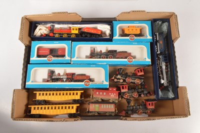 Lot 391 - Tri-ang Airfix Hornby Tyco H0 and  00 gauge US outline Locomotives and rolling stock (13)