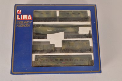 Lot 411 - Lima Golden Series Military train set H0 gauge in original box (1)