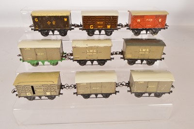 Lot 483 - Hornby 0 Gauge mixed group of No. 0 box vans (9)