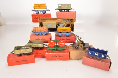 Lot 484 - Hornby 0 Gauge mixed group of goods wagons (10)