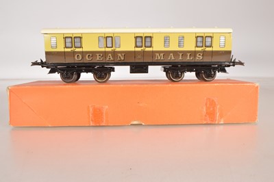 Lot 535 - A Middleton Hornby 0 Gauge No.2 Style "Ocean Mails" corridor coach