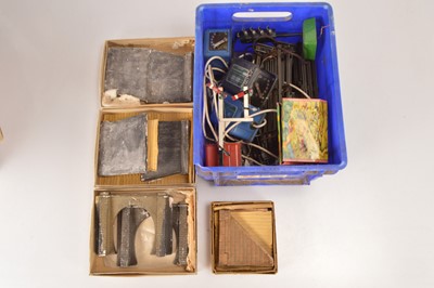 Lot 614 - Hornby O Gauge 3-rail Track Controllers and Non-Hornby Scenic Accessories (qty in 2 boxes)