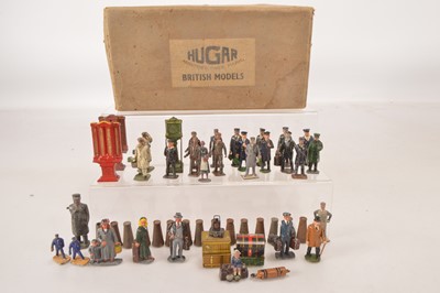 Lot 629 - O Gauge Platform Accessories and figures by Hornby LMC and others (qty)