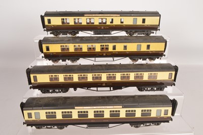 Lot 640 - Exley 0 Gauge group of GWR Passenger coaches (4)