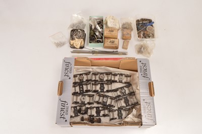 Lot 667 - Assorted finescale O Gauge Rolling Stock and Track components (qty)