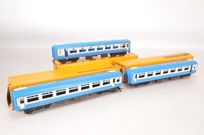 Lot 685 - Three Tri-ang Big Big 0 Gauge RV257 boxed blue and white Passenger bogie Coaches (3)