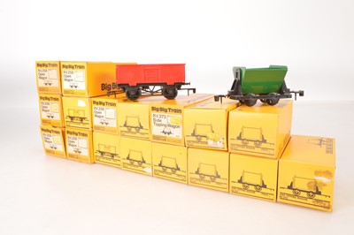 Lot 687 - Tri-ang Big Big 0 Gauge mostly boxed Open and Tipper Wagons (19)