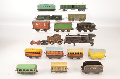 Lot 692 - Bassett Lowke/Bing and other commercial manufacturers 0 Gauge Locomotives and rolling stock (14)
