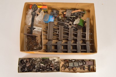 Lot 711 - A Bundle of bits by Bing Bassett-Lowke and others (qty)