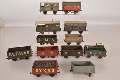 Lot 724 - Bassett lowke Commercial & kit group of rolling stock (12)