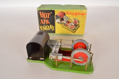 Lot 759 - A boxed Davies Charlton (DC) Hot Air Engine
