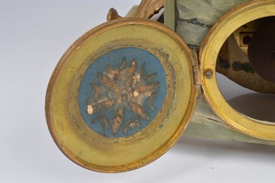Lot 7 - An Art Deco period French mantle clock