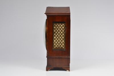 Lot 20 - A mahogany cased bracket clock