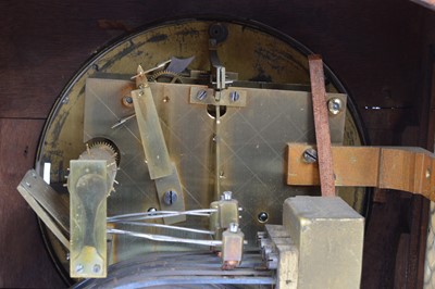 Lot 20 - A mahogany cased bracket clock