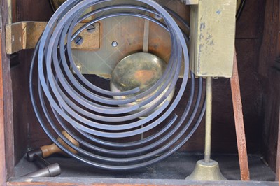 Lot 20 - A mahogany cased bracket clock
