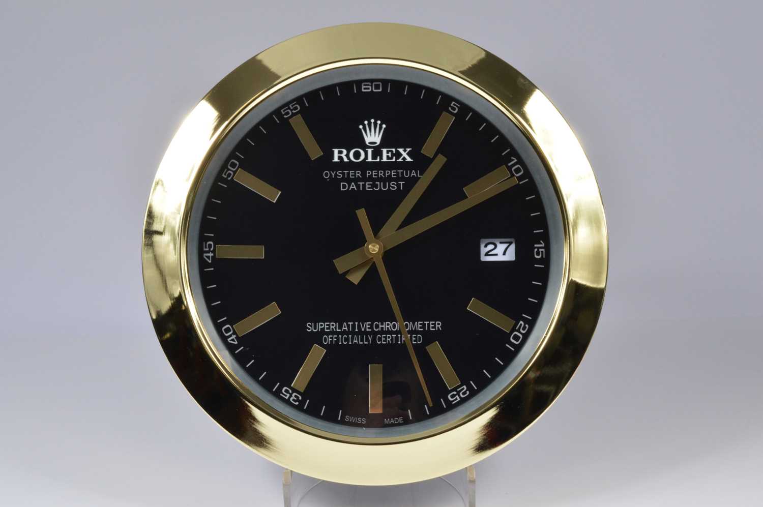 Lot 30 - A modern Watch Dealership style wall clock