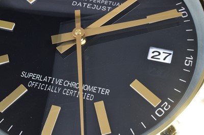Lot 30 - A modern Watch Dealership style wall clock
