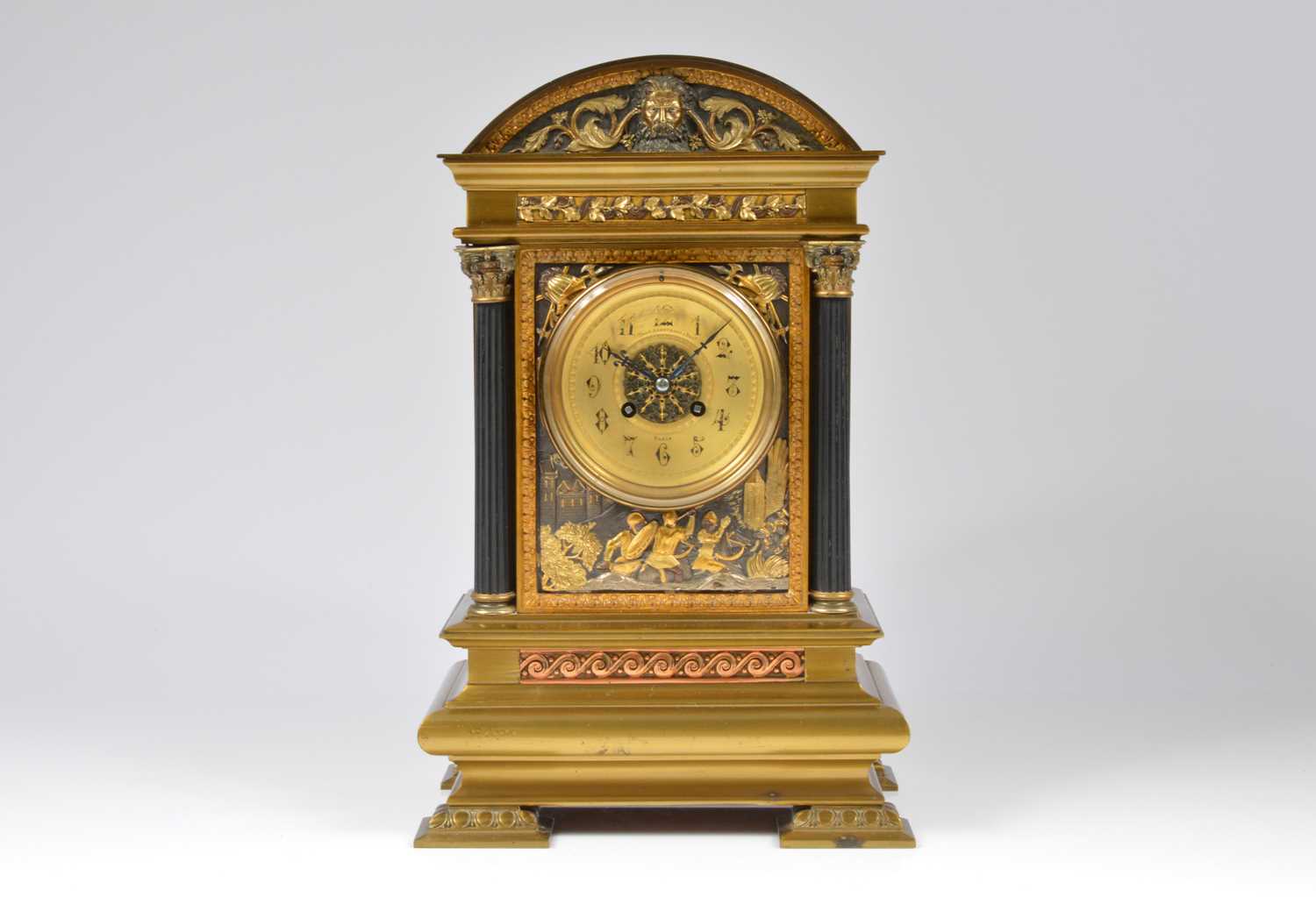 Lot 51 - A 20th century attractive mantle clock