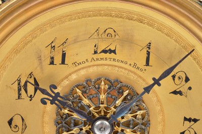 Lot 51 - A 20th century attractive mantle clock