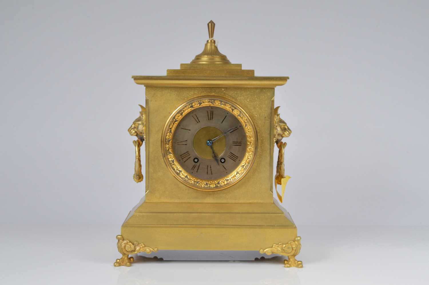 Lot 61 - An early 20th century gilt mantle clock
