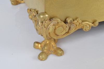 Lot 61 - An early 20th century gilt mantle clock