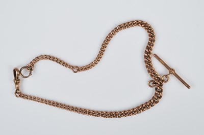 Lot 70 - An early 20th century 9ct gold curb link watch chain