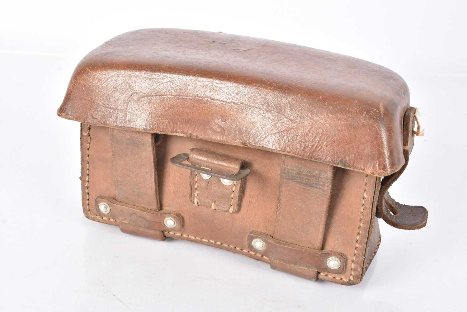 Lot 11 - A WWII German Wehrmacht Medical Pouch