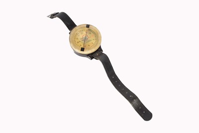 Lot 15 - A German Third Reich Luftwaffe Aircrew AK39 'Armbandkompass' Wrist Compass