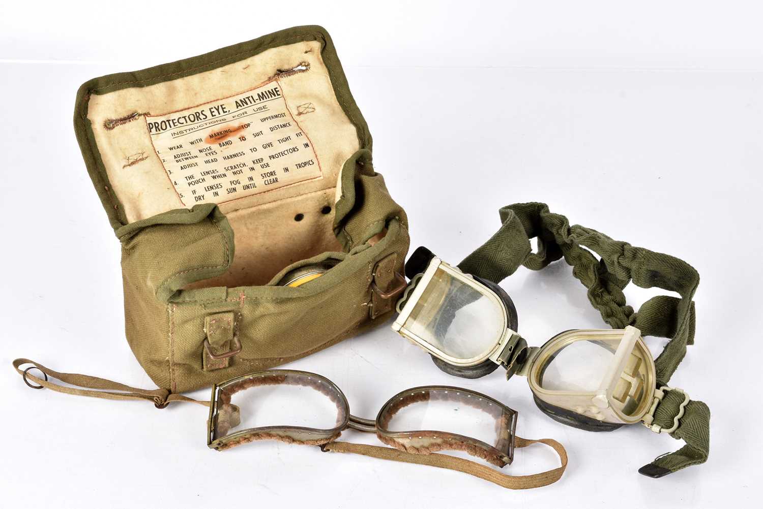 Lot 18 - A Pair of WWII Period Anti-Mine Eye Protectors